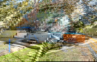 Foto 2 - Endless View Lodge by Avantstay Incredible Views Close To Bear Mountain Ski Resort w Hot Tub