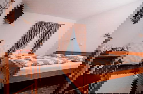 Photo 11 - Mountain Serenity Rooms