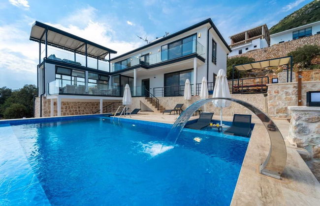Villa Bella Rose is a Stunning Villa With a sea View - Foto 24