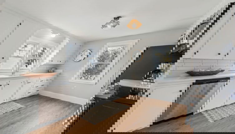 Photo 1 - The Coastal Nest Stay for 5!