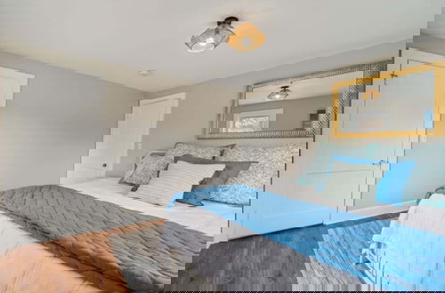 Photo 2 - The Coastal Nest Stay for 5!