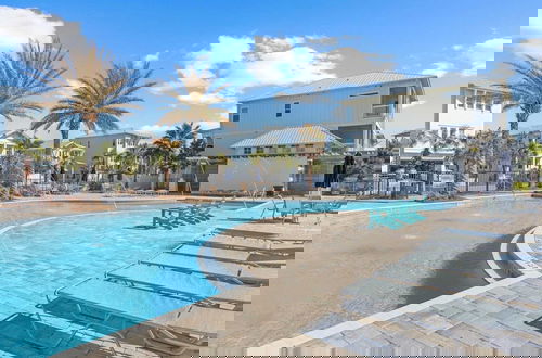 Foto 42 - Walk to the Beach, Pool, 5bdr, 3 Porches Beach Sea-ker's Retreat by Avantstay