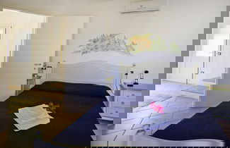 Foto 2 - Apartment in Golfo Aranci With Terrace
