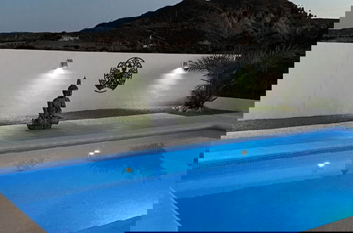 Foto 19 - Captivating 3-bed Villa in Antas