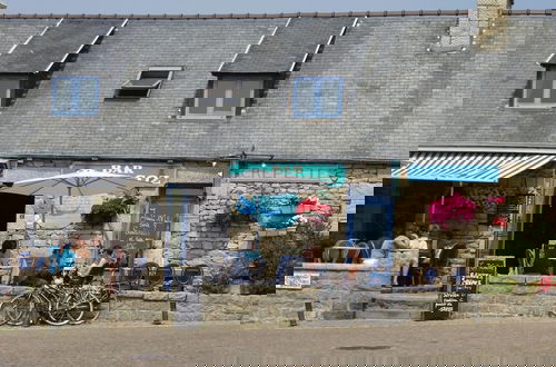 Foto 16 - Charming Breton Holiday Home Near the Beach