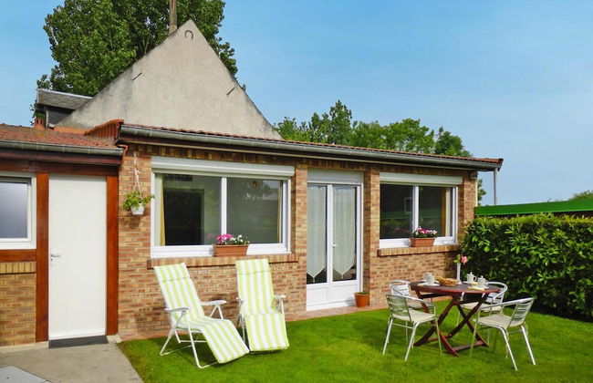 Holiday Home in Cayeux-sur-mer Near Bay of Somme - Foto 1
