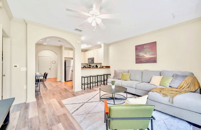 Upstay - Modern Condo w Pool Hot Tub and Sauna - Foto 1