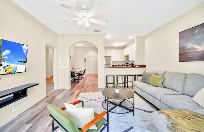 Upstay - Modern Condo w Pool Hot Tub and Sauna - Foto 10