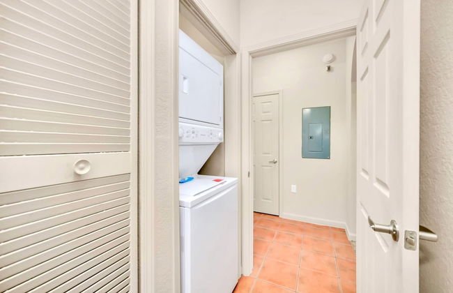 Upstay - Modern Condo w Pool Hot Tub and Sauna - Foto 20