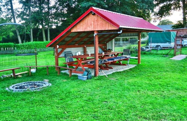 Cottage by Lake Ostrowieckie With Private Beach - Foto 23