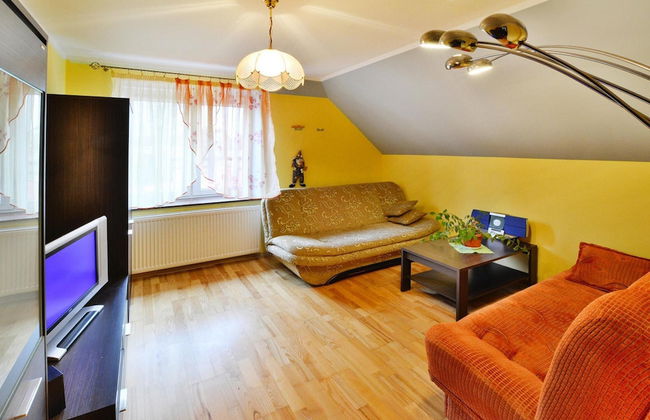 Cottage by Ostrowieckie Lake With Private Beach - Foto 7
