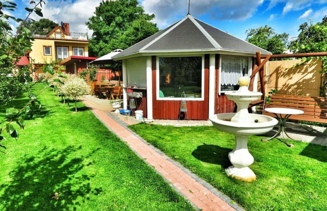 Cottage by Lake Ostrowieckie With Private Beach - Foto 21