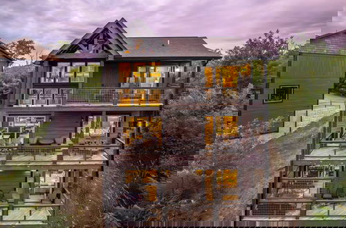 Photo 6 - Stunning 4bedroom With Sky Views