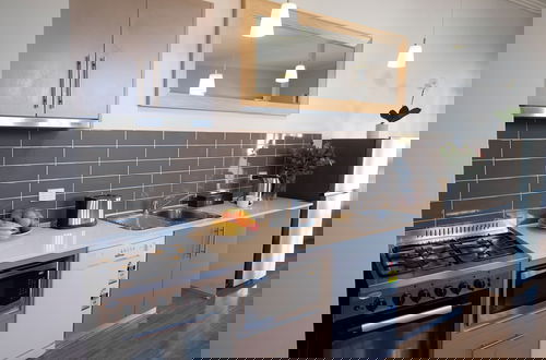 Foto 6 - Lithgow Apartments