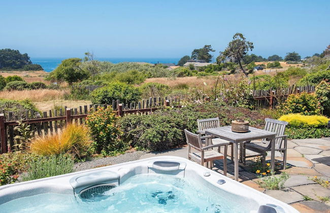 Sea Pebble Sea Ranch Retreat! - Photo 1