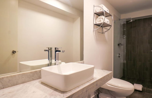 w Majestic 2BR w Modern Balcony in Miraflores - Foto 19