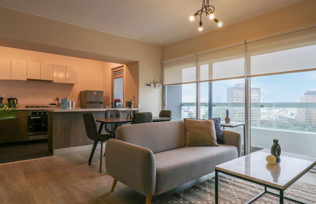 w Majestic 2BR w Modern Balcony in Miraflores - Foto 1