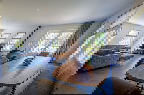 Foto 30 - Luxury Family Villa in a Beautiful Location