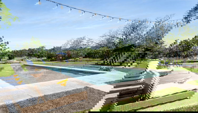 Foto 1 - Upstay - Farmhouse on 10 Acres w Pool-tennis-games