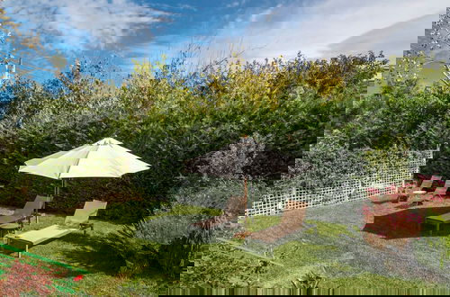 Foto 4 - Estia Coastal Dream - Lush Enchanting Garden Gem