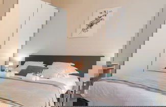 Foto 2 - Bright Apartment Near the Beach