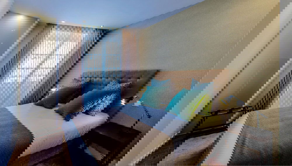 Primary image