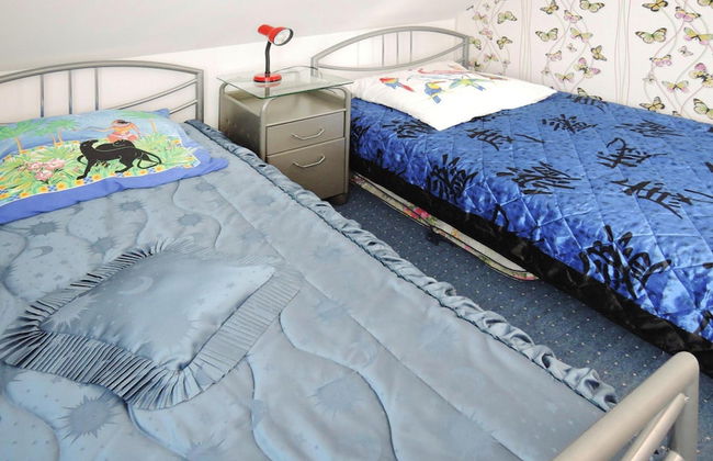 Holiday Home for 10 Person in Nowe Warpno - Foto 3