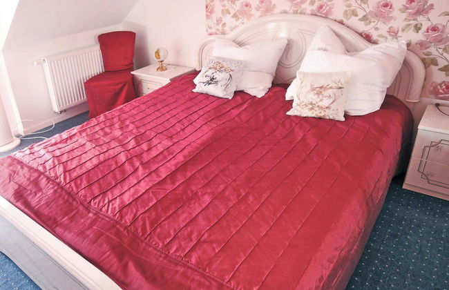 Holiday Home for 10 Person in Nowe Warpno - Foto 5