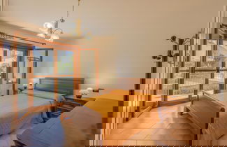 Foto 2 - Spacious Apartment With Terrace by Wonderful Italy