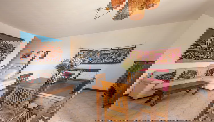Foto 1 - Spacious Apartment With Terrace by Wonderful Italy