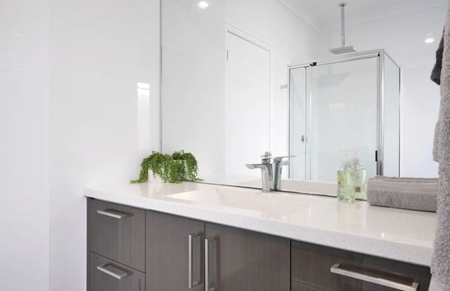 3BR 2 BTH No Stairs Aircon Big Athelstone Home - Foto 19
