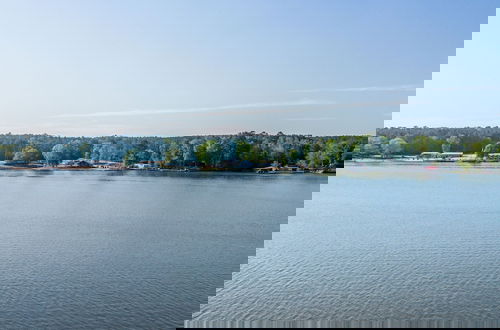 Foto 46 - Lakefront Bliss - Fully Loaded