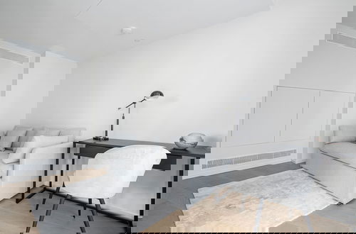 Foto 26 - Spectacular Three-bedroom Apartment With City View