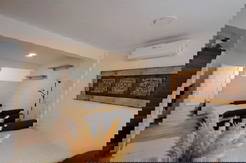 Foto 5 - Cozy Apartment up to 6 Persons 3 min to Metro