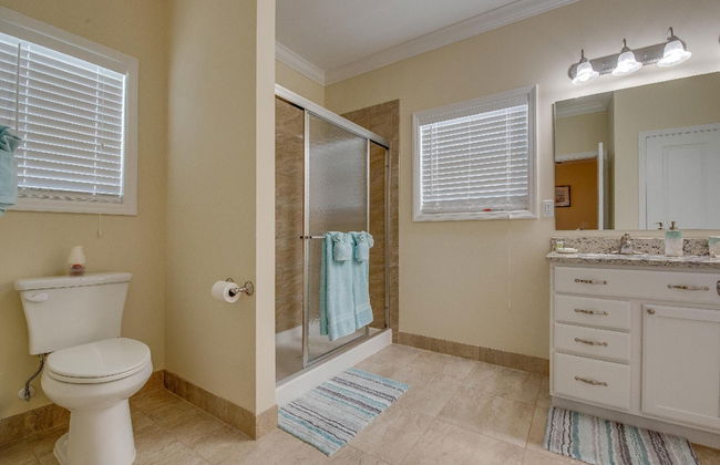 3 Beautiful 4 Bed 3 Bath Pool Home w Free Dock - Foto 23