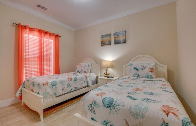 3 Beautiful 4 Bed 3 Bath Pool Home w Free Dock - Foto 29