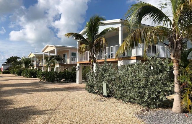3 Beautiful 4 Bed 3 Bath Pool Home w Free Dock - Foto 33