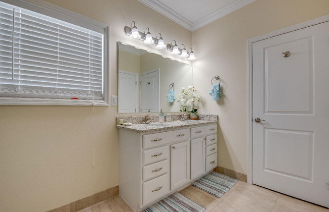 3 Beautiful 4 Bed 3 Bath Pool Home w Free Dock - Foto 25
