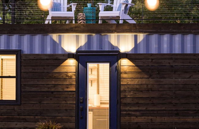 The Shoreline Container Tiny Home 12 min to Magnolia Baylor - Photo 38