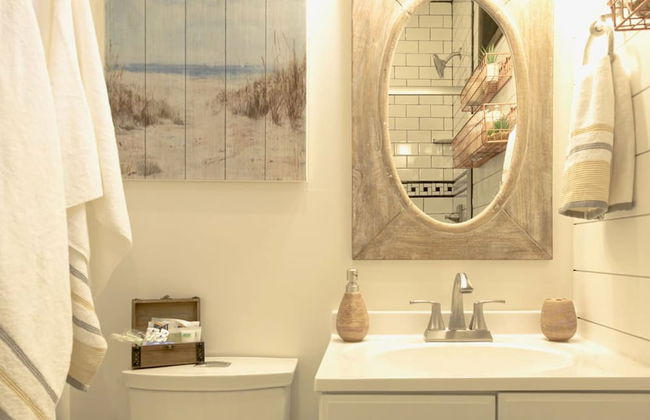 The Shoreline Container Tiny Home 12 min to Magnolia Baylor - Photo 17