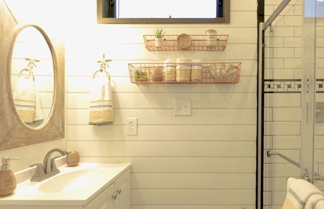 The Shoreline Container Tiny Home 12 min to Magnolia Baylor - Photo 16