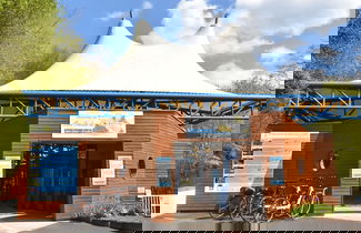 Foto 69 - Elegant Holiday Home in Saint Louis With Garden