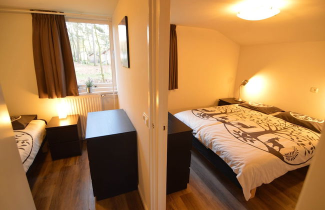 Completely Detached Bungalow in a Nature-filled Park by a Large fen - Foto 13