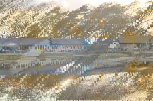 Foto 55 - Completely Detached Bungalow in a Nature-filled Park by a Large fen
