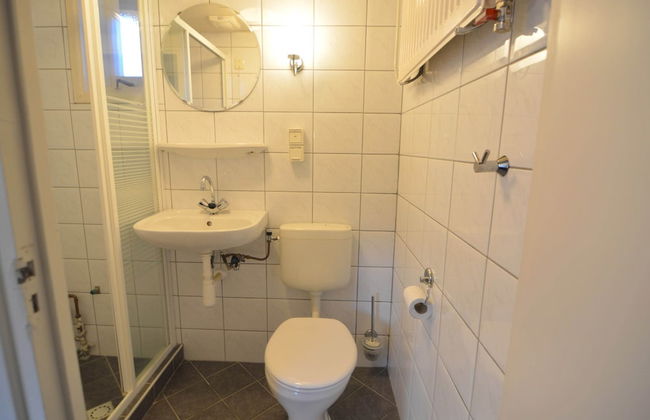 Completely Detached Bungalow in a Nature-filled Park by a Large fen - Foto 37