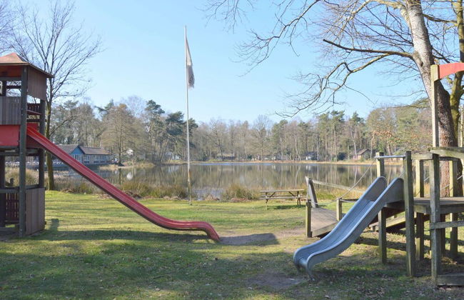 Completely Detached Bungalow in a Nature-filled Park by a Large fen - Foto 45
