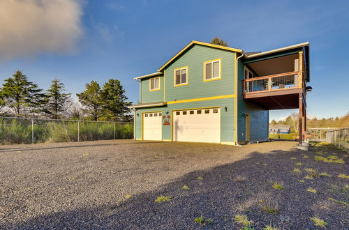 Photo 20 - Canal-front Home in Ocean Shores w/ Dock & Views