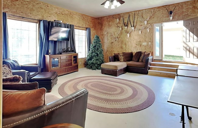 Quiet Mountain Hideaway - Photo 18