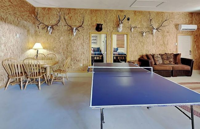 Quiet Mountain Hideaway - Photo 20