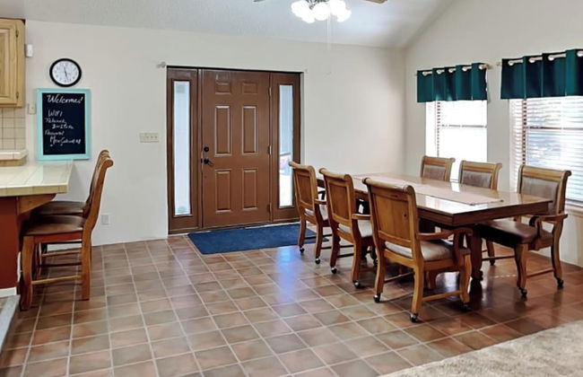 Quiet Mountain Hideaway - Photo 21